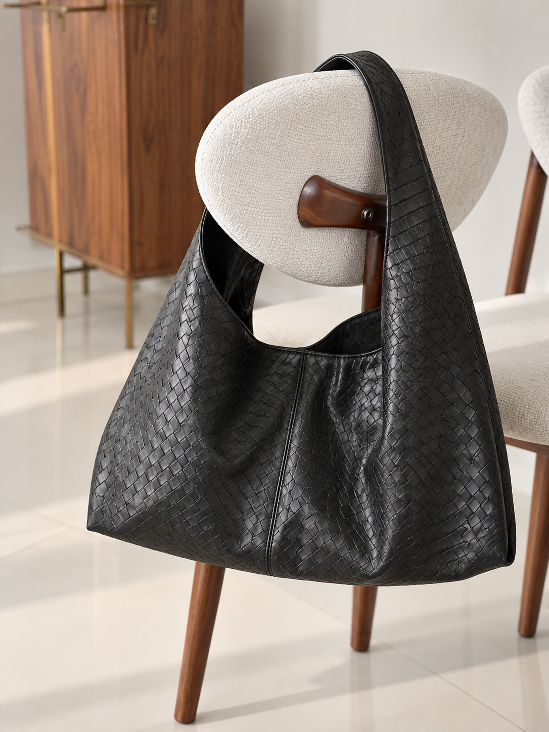 Elara Shoulder Bag – Woven Black