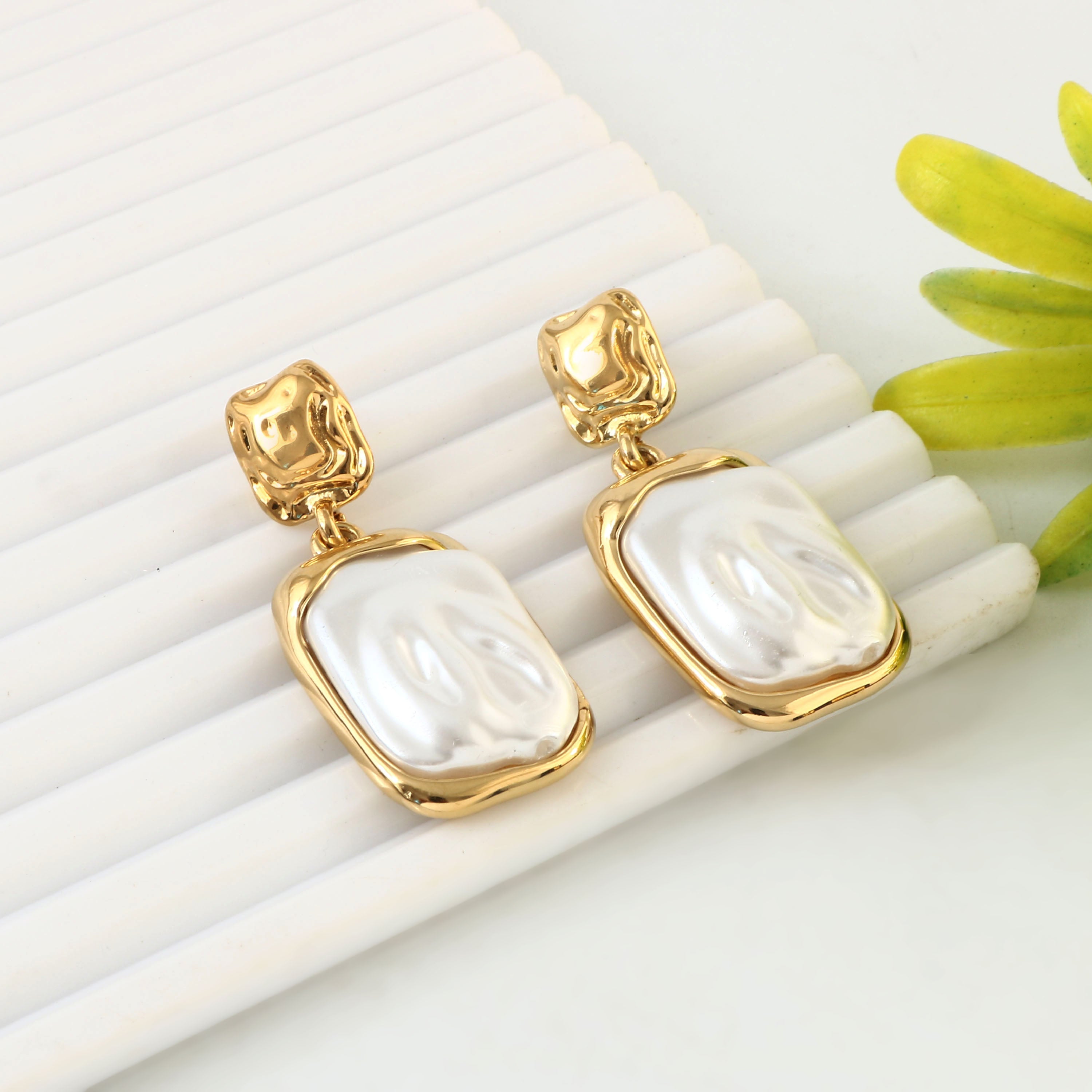 18K Gold Geometric Pearl Drop Earrings