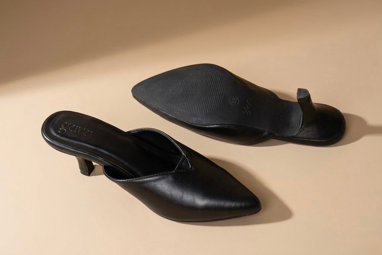 Lira Pointed Mules Black