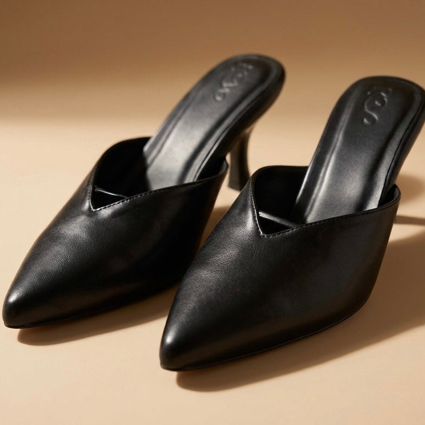 Lira Pointed Mules Black