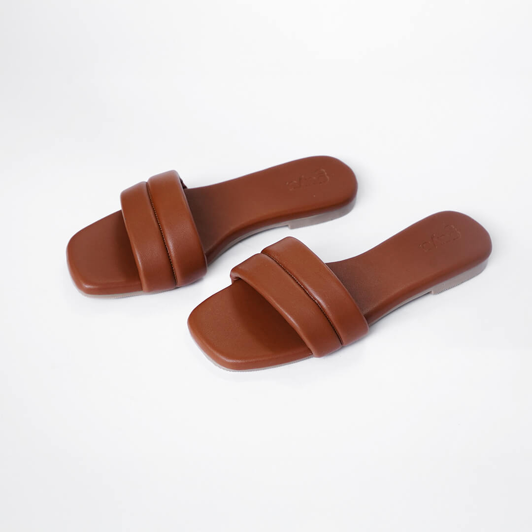 Tora Slides Brown